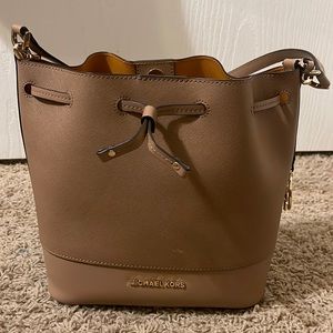 Michael Kors bucket bag
